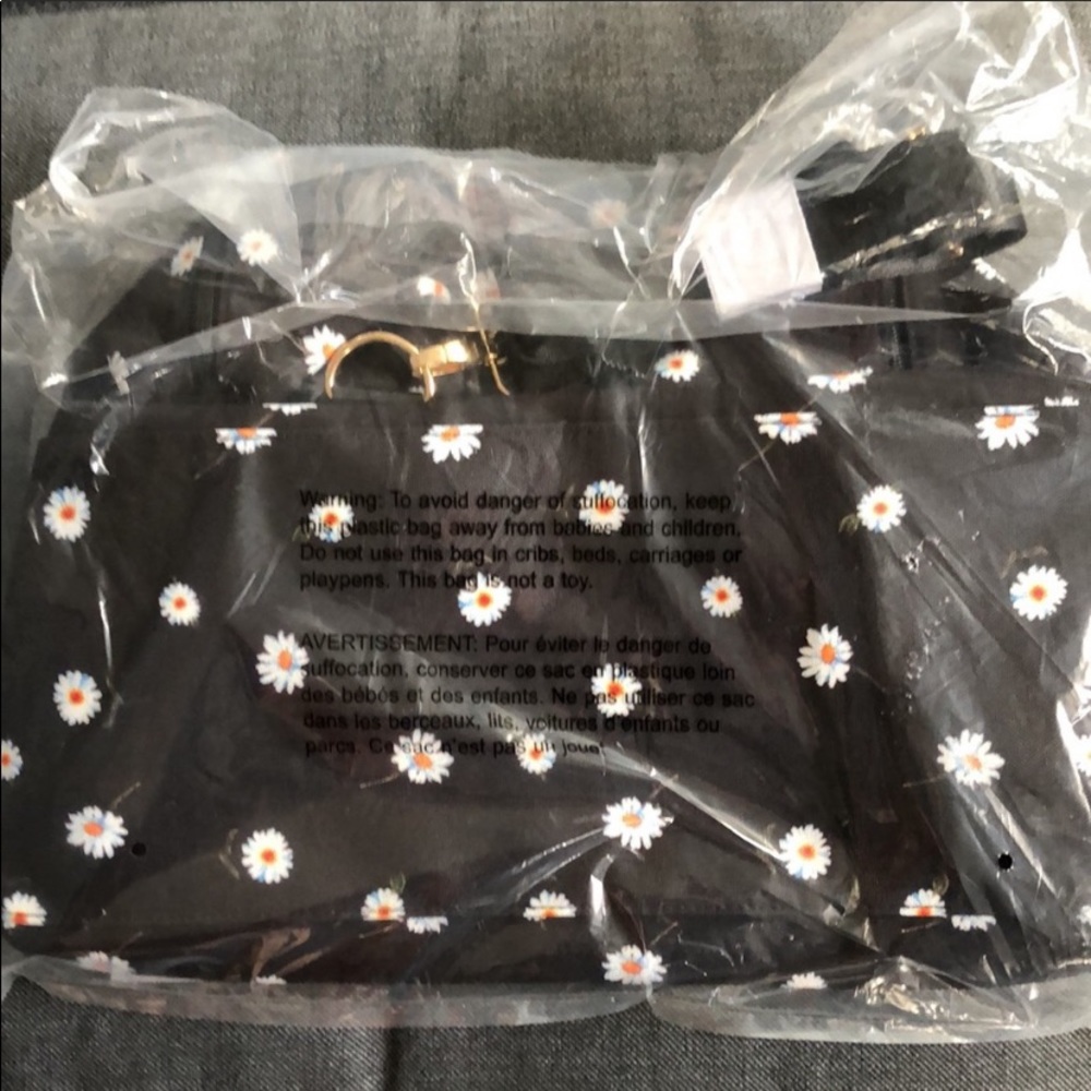 🆕 Alice + Olivia Daisy Print Duffel Bag - Picture 7 of 12